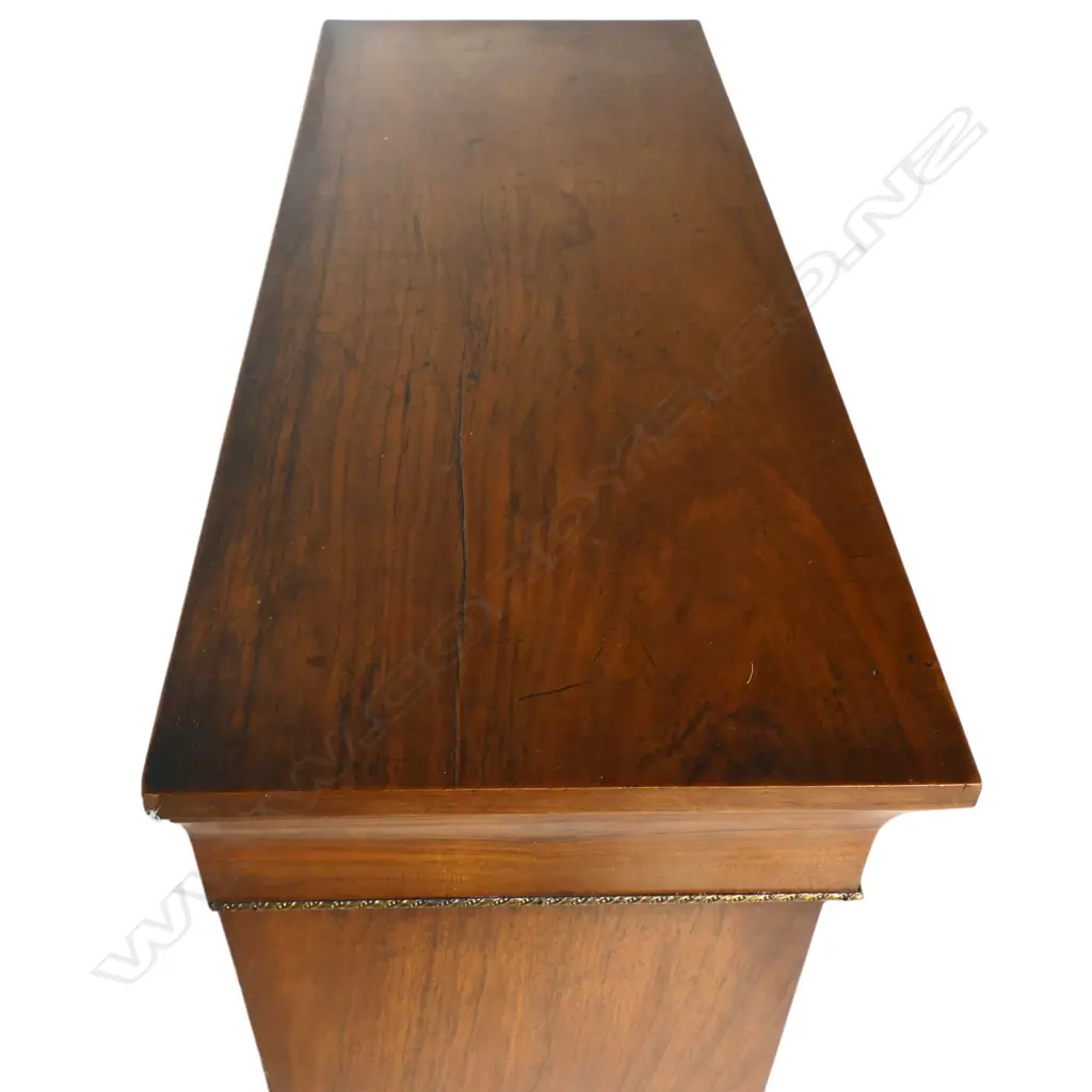 A Victorian mahogany pier cabinet, Image 1++