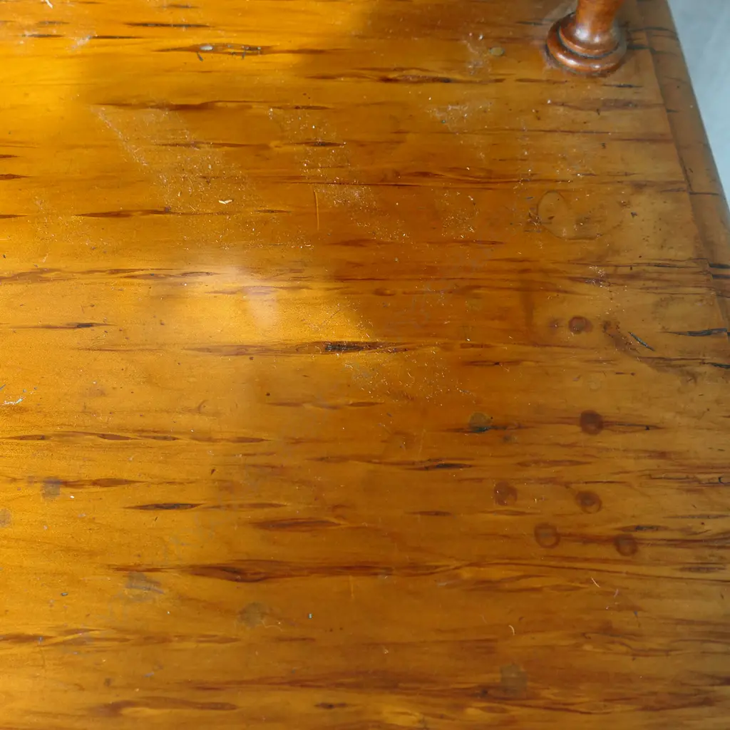 A colonial mottled kauri duchess, Image 1++