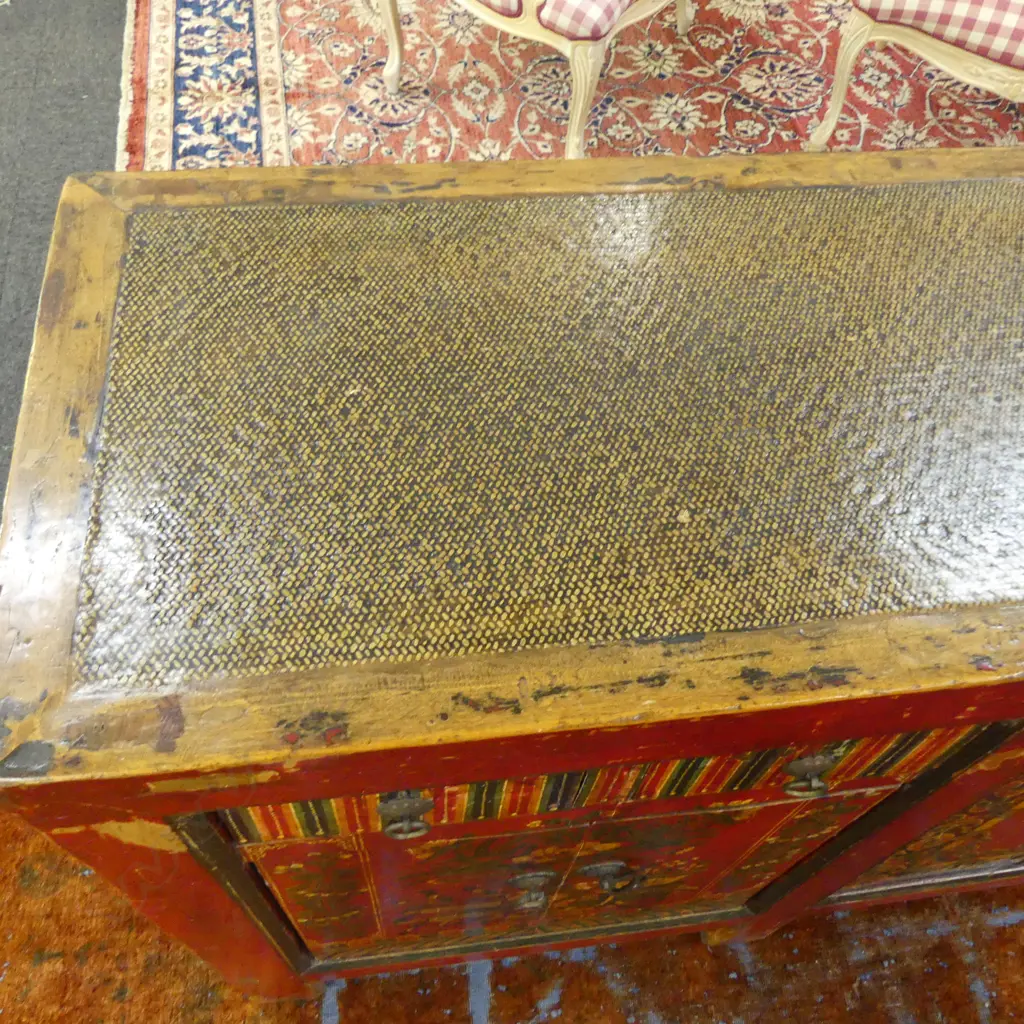 An old Tibetan red lacquer long sideboard, Image 1++
