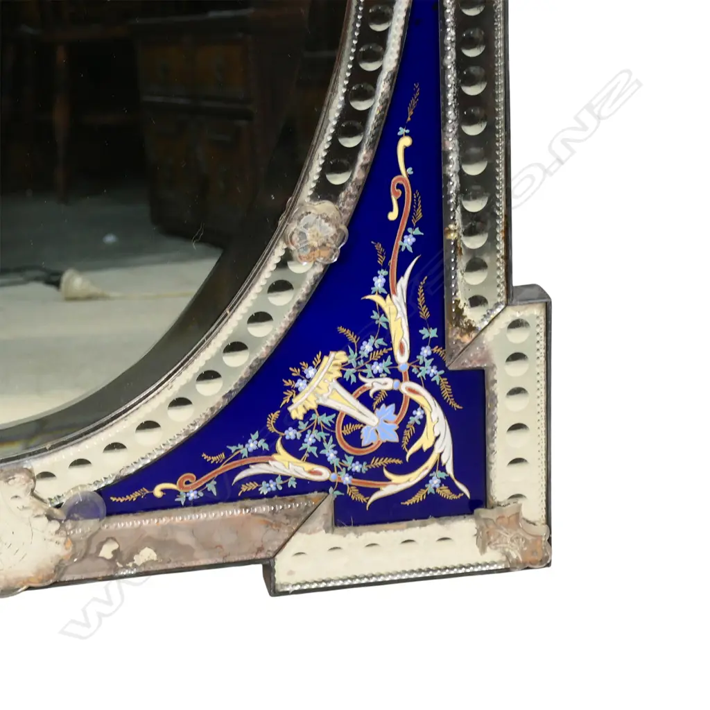 An impressive 19thC Venetian glass mirror, Image 1++