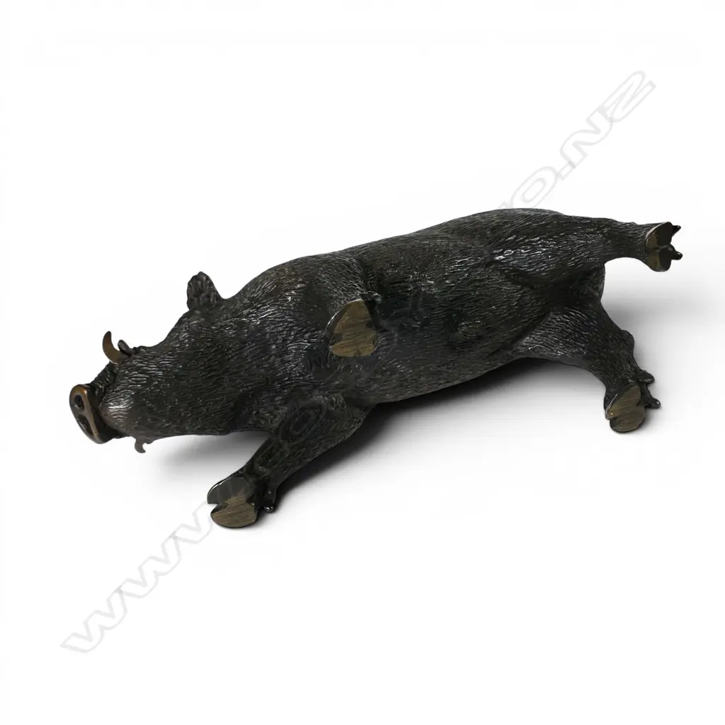 A finely modelled Nathan Whitehead bronze boar sculpture, Image 1++
