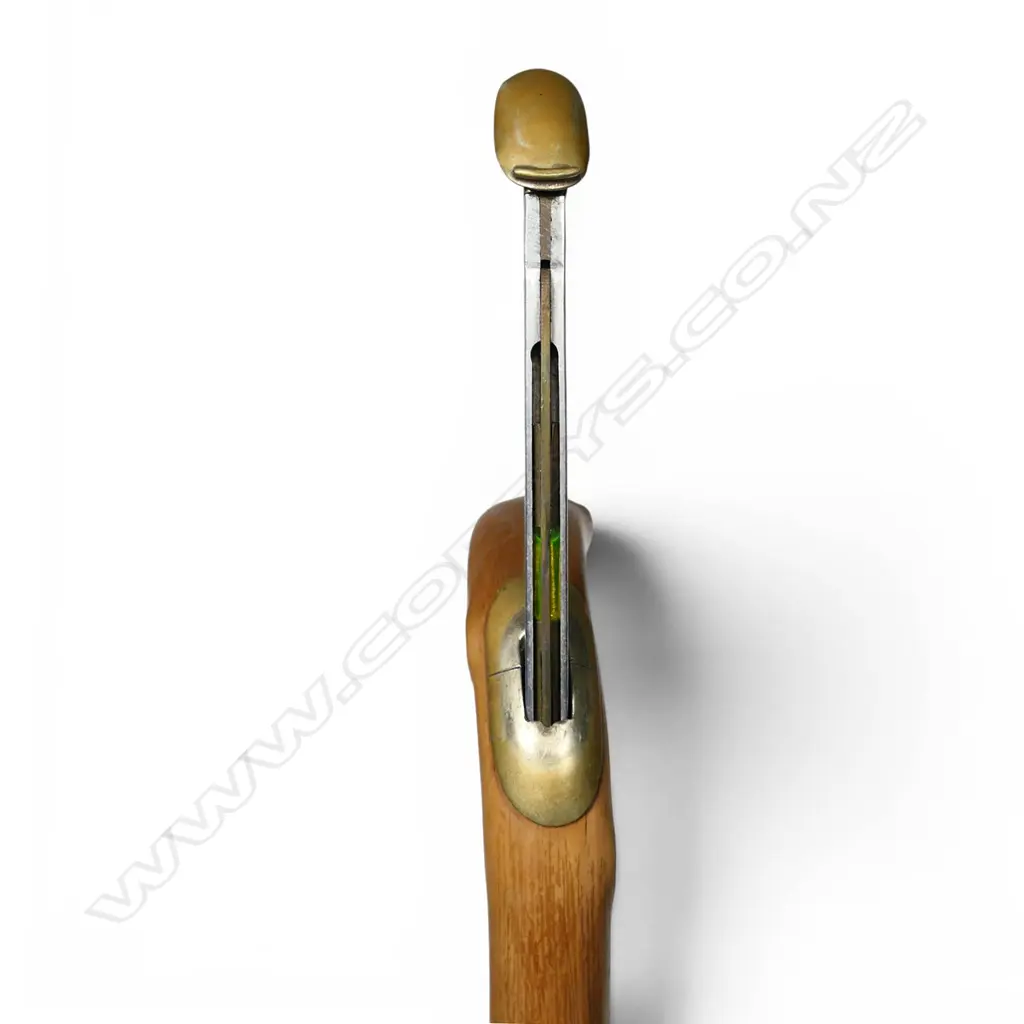 An early 20thC wood walking stick containing a horse measuring stick, Image 1++