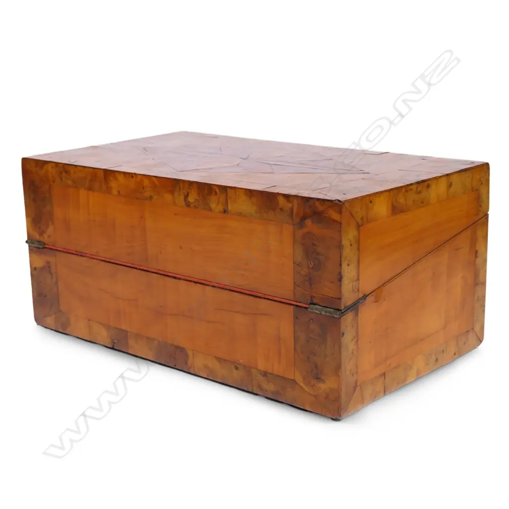 An antique NZ native timbers writing slope, Image 1++