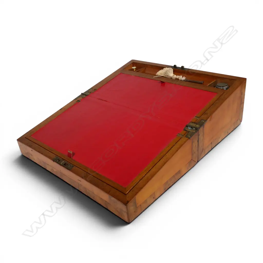 An antique NZ native timbers writing slope, Image 1++