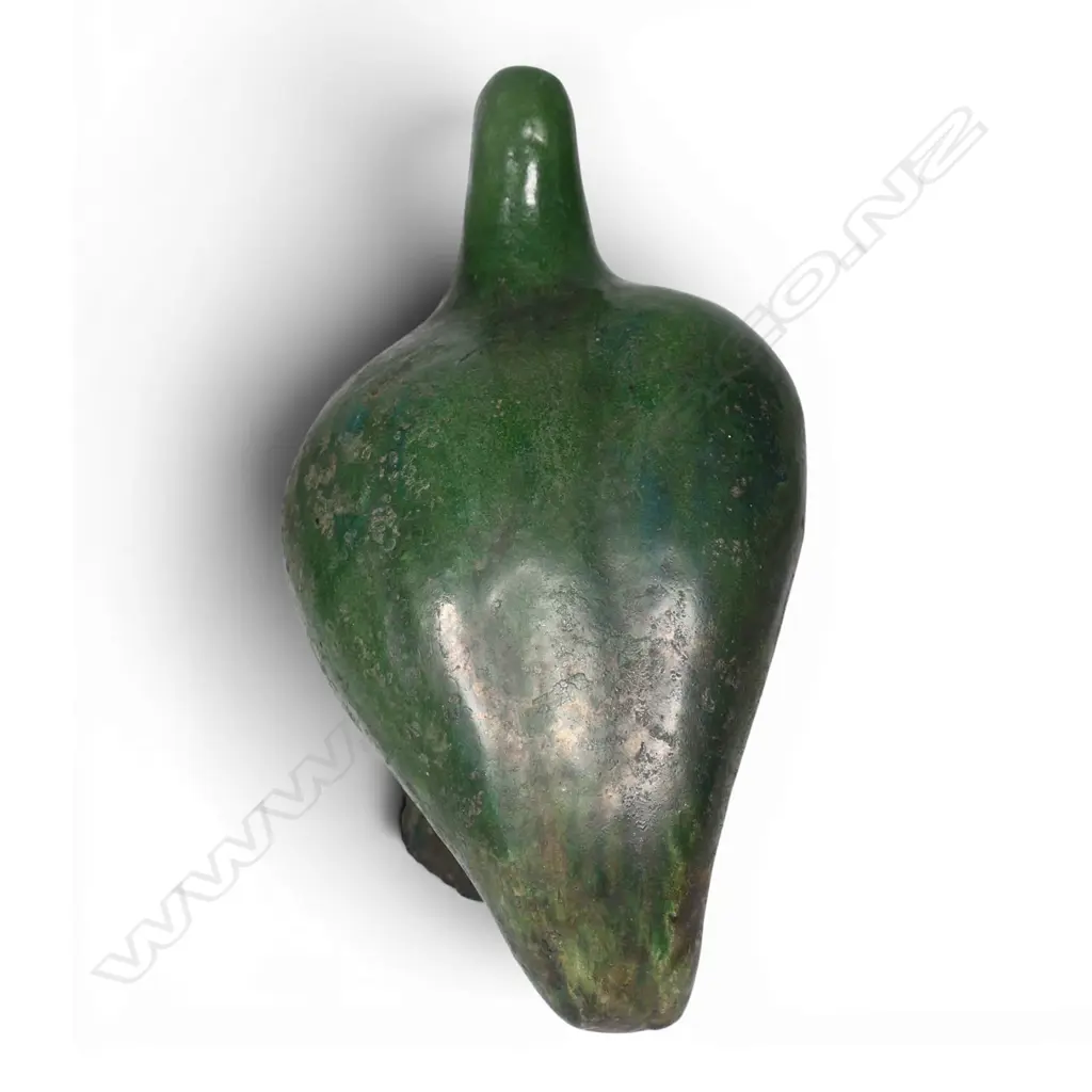 A large Ngunguru Pottery kereru, Image 1++