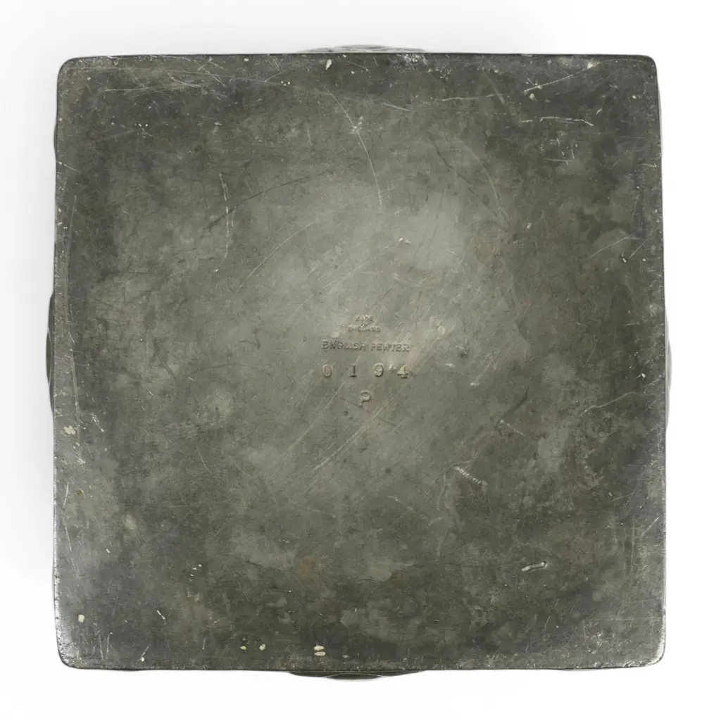Archibald Knox English (Tudric) Pewter biscuit box, Image 1++