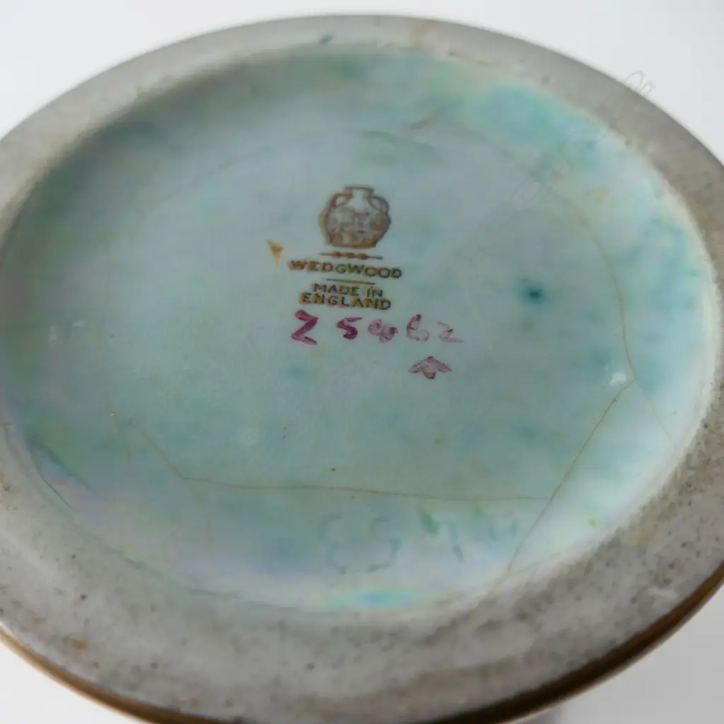 A large Wedgwood Fairyland lustre baluster vase, Image 1++