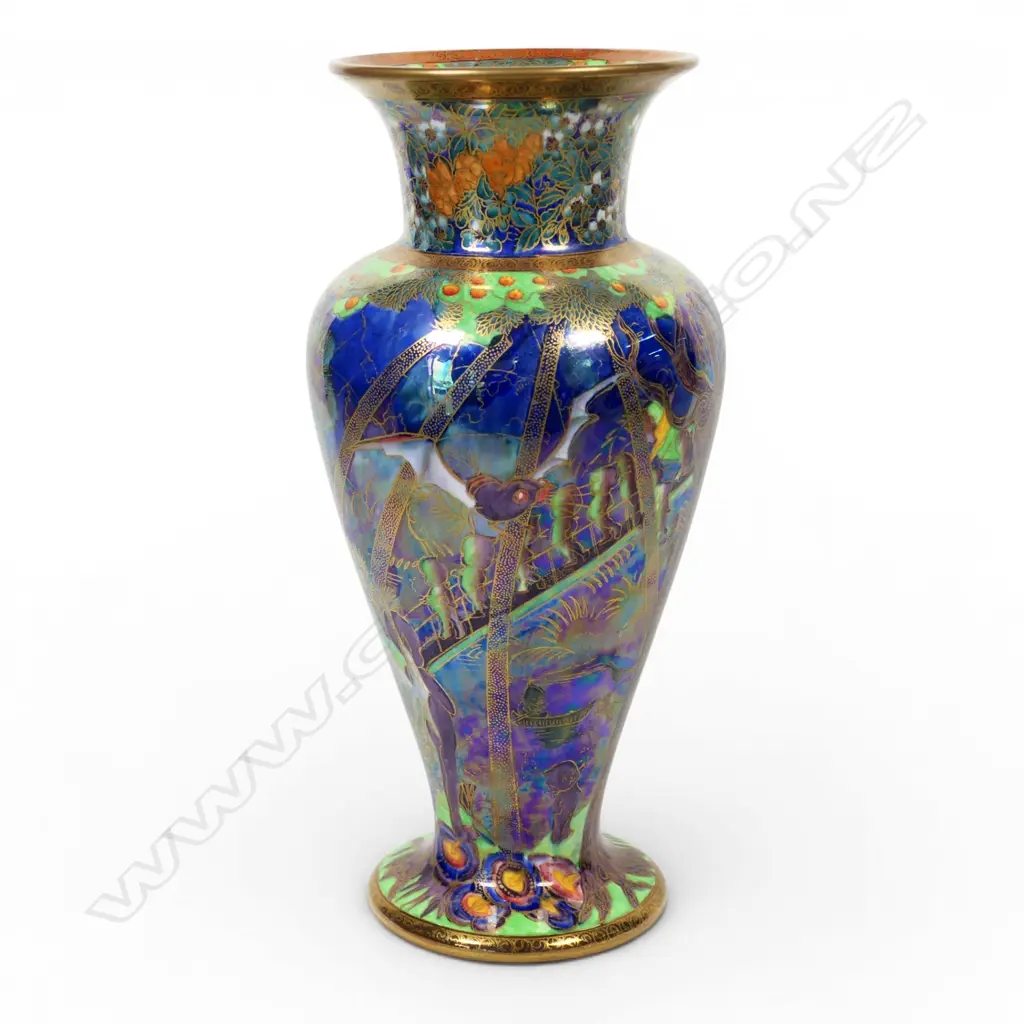 A large Wedgwood Fairyland lustre baluster vase, Image 1++