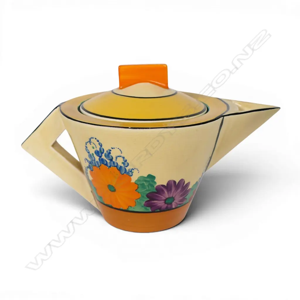 Clarice Cliff Bizarre conical shape teapot, Image 1++