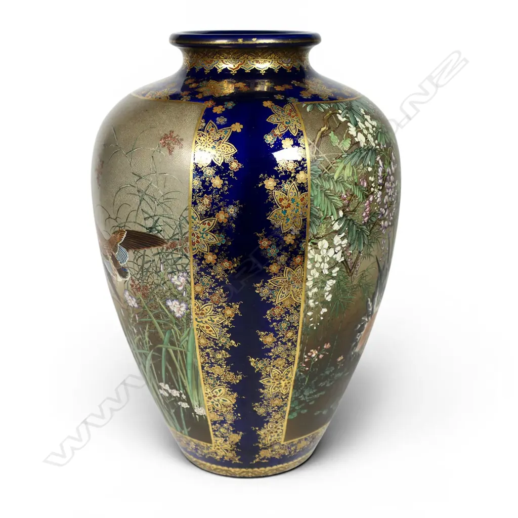 Large Japanese Meiji Satsuma vase, Image 1++