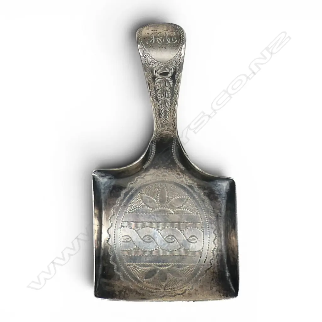A George III silver caddy scoop spoon, Image 1++