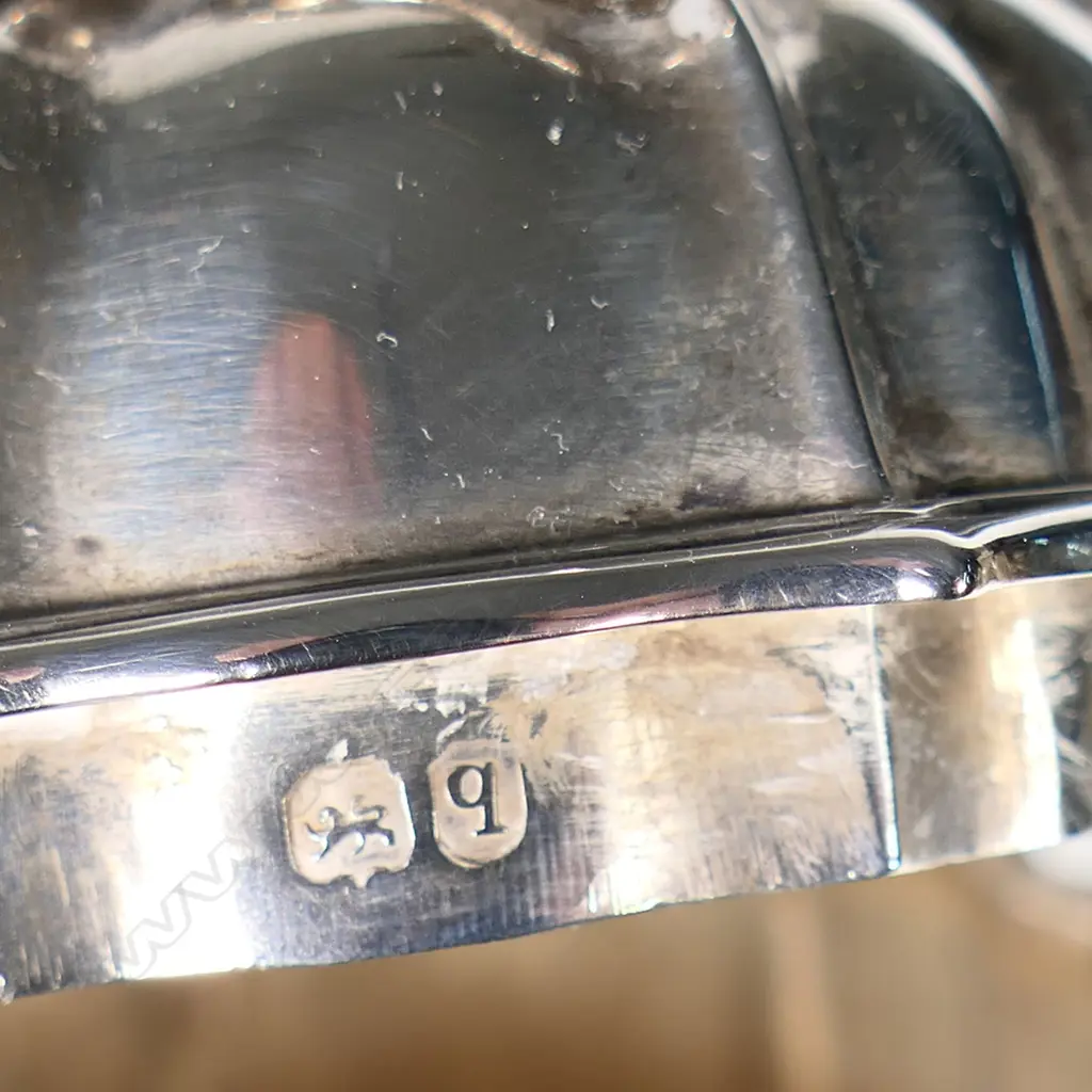 William IV silver elegant coffee pot, Image 1++