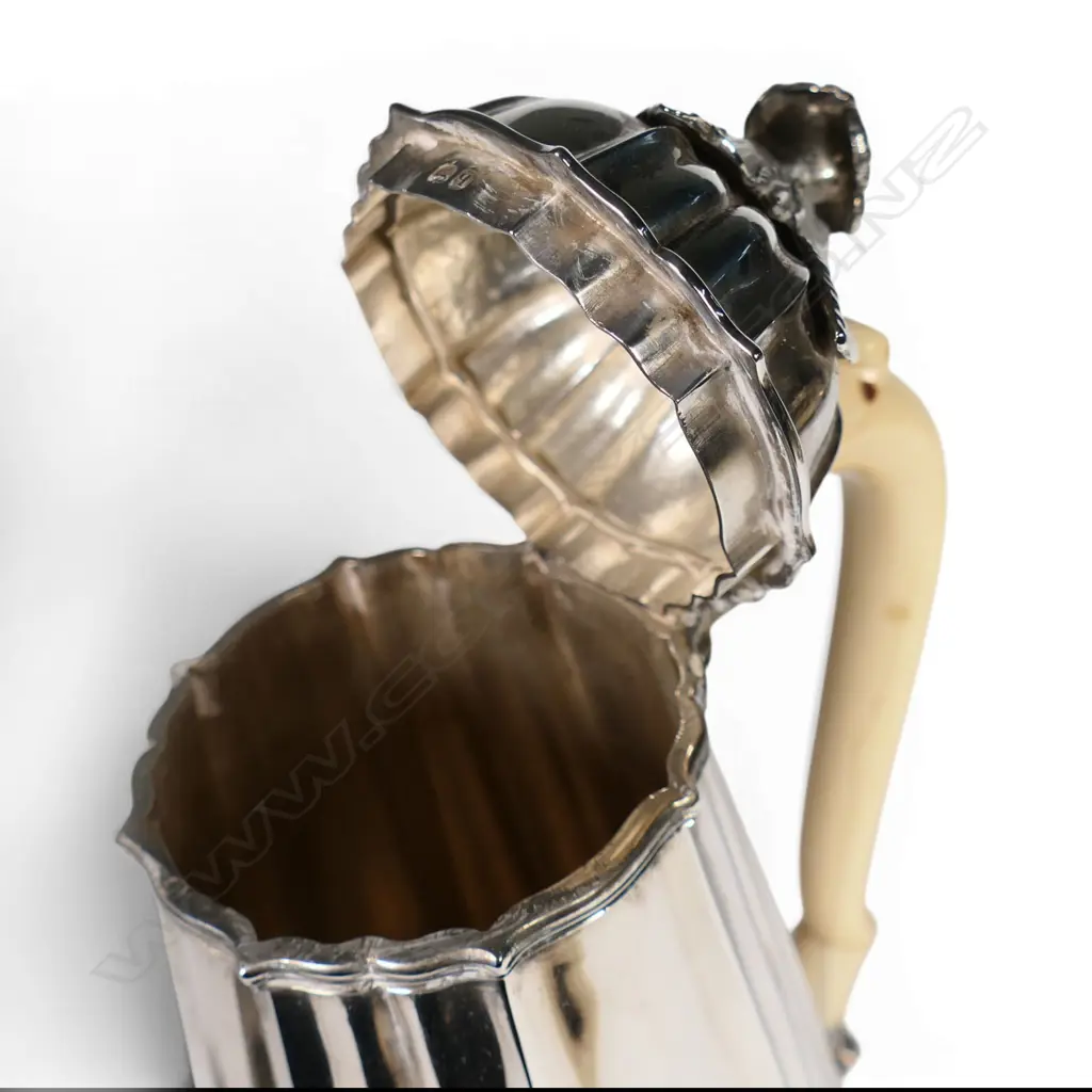 William IV silver elegant coffee pot, Image 1++