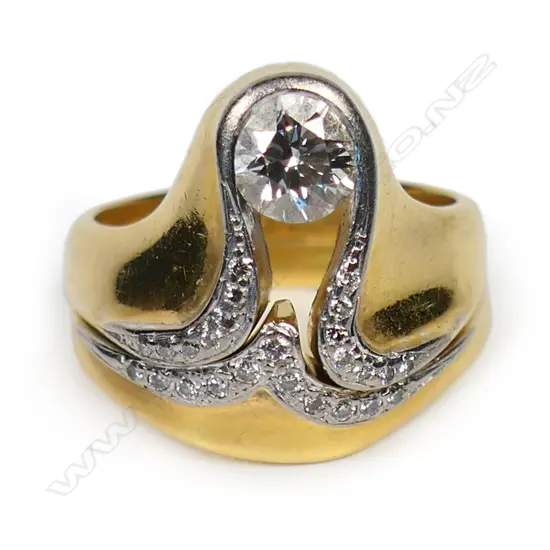 An 18ct gold yellow and white gold diamond ring set,