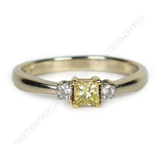 An 18ct white gold and diamond ring,