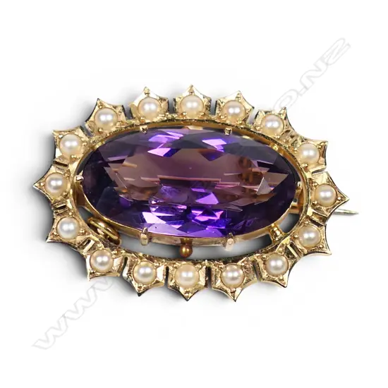 An Edwardian 15ct gold amethyst and pearl brooch,