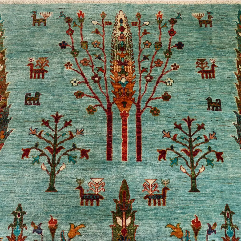 A striking hand-knotted Chobi rug, Image 1++