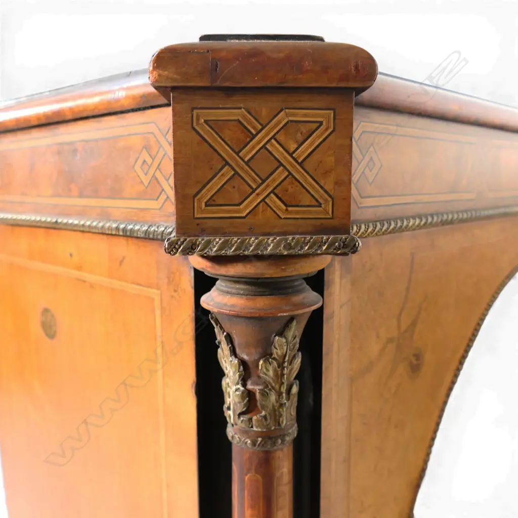 A Victorian walnut pier cabinet, Image 1++