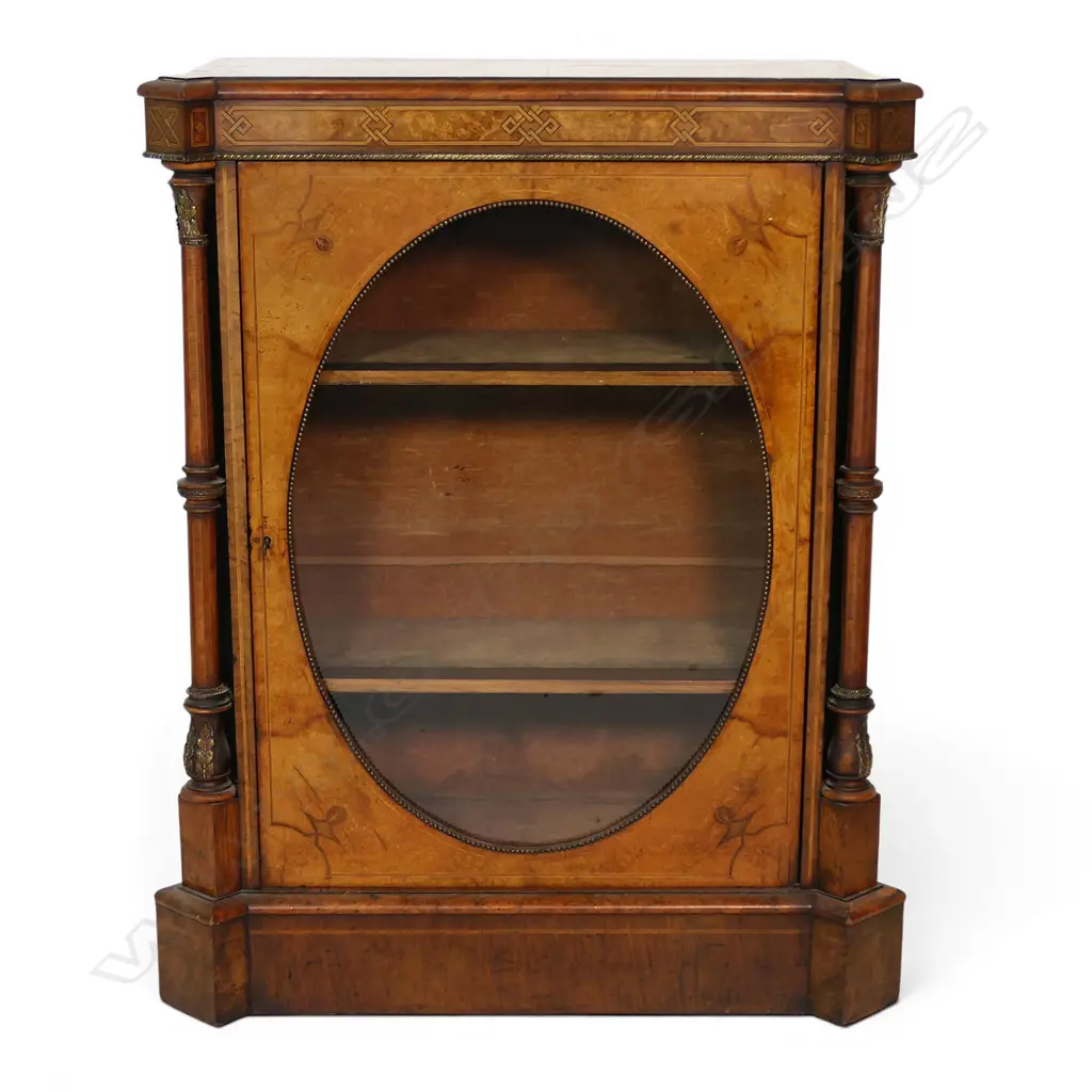 A Victorian walnut pier cabinet, Image 1++