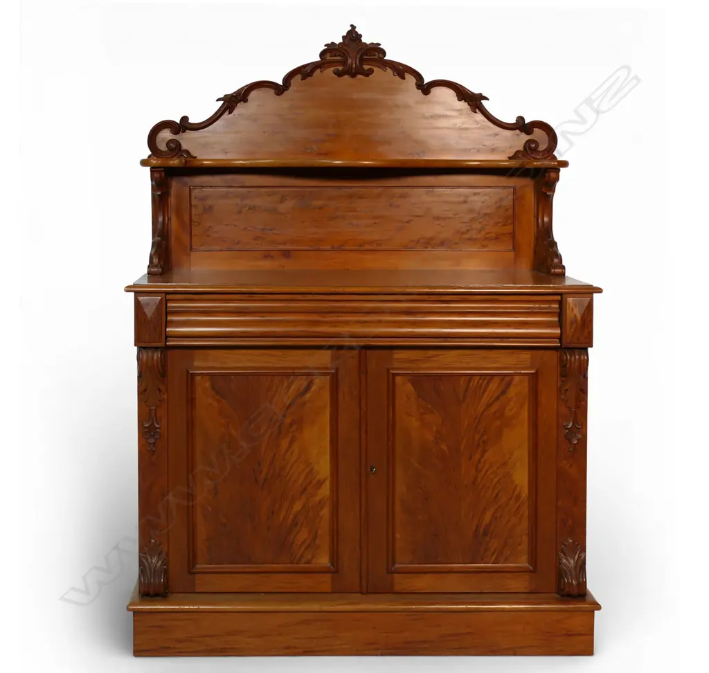 A good 19thC solid mottled colonial kauri chiffonier, Image 1++