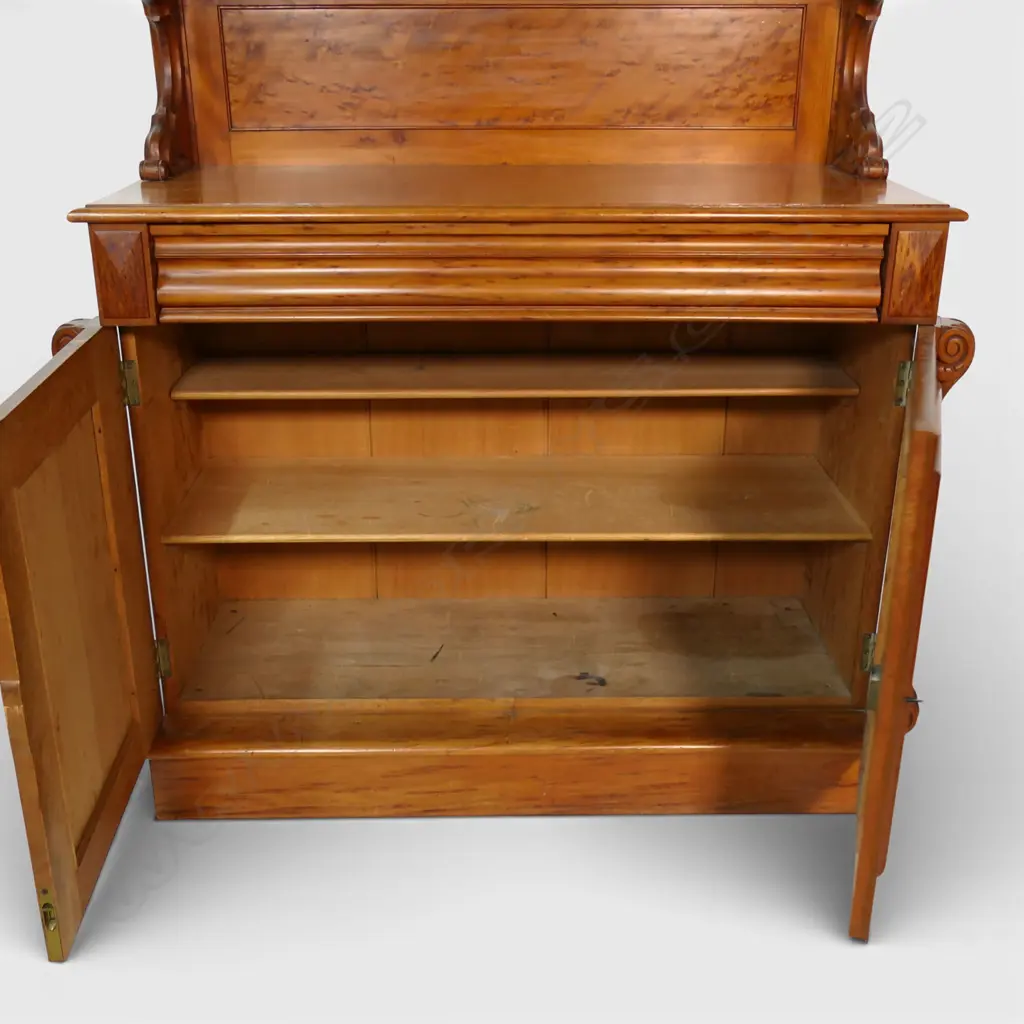 A good 19thC solid mottled colonial kauri chiffonier, Image 1++