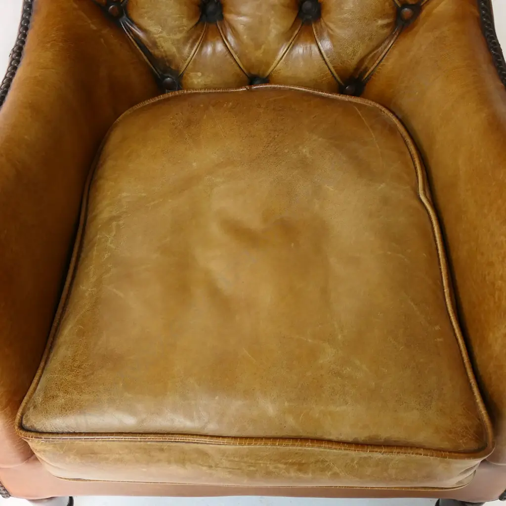 A pair of elegant antique style wingback leather armchairs, Image 1++