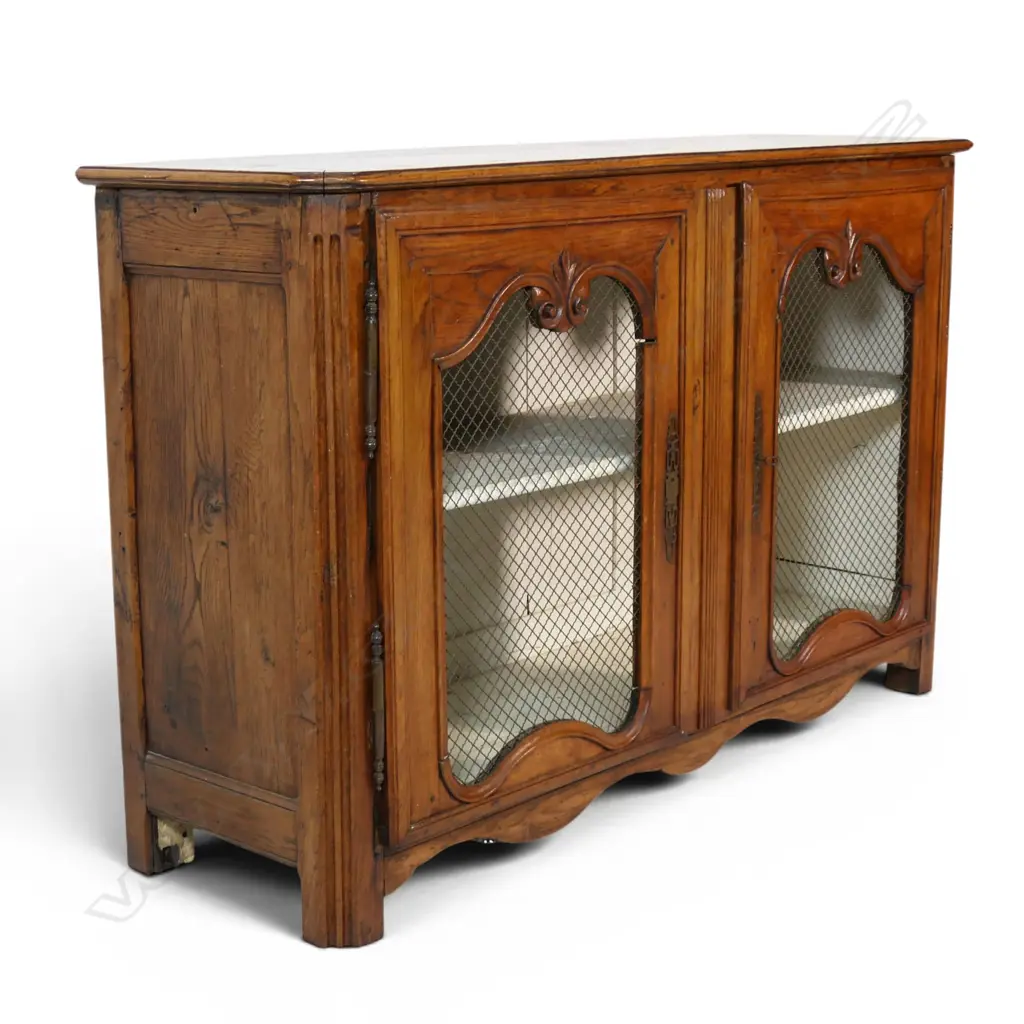 A 19thC French oak buffet, Image 1++