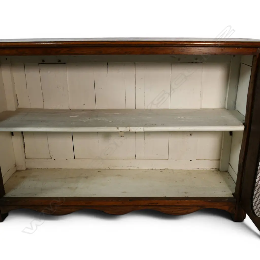 A 19thC French oak buffet, Image 1++