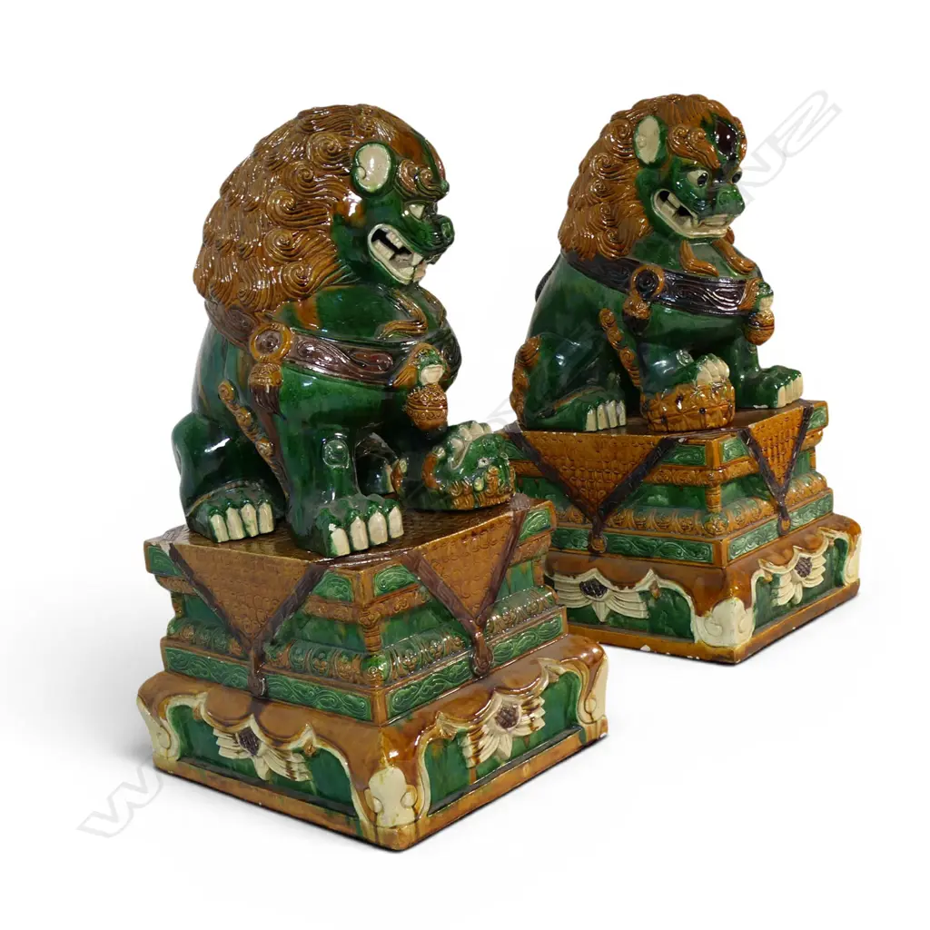 A pair of large vintage Chinese sancai glazed fu dogs on stands, Image 1++