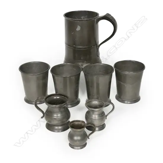 Eight 18thC pewter plates,