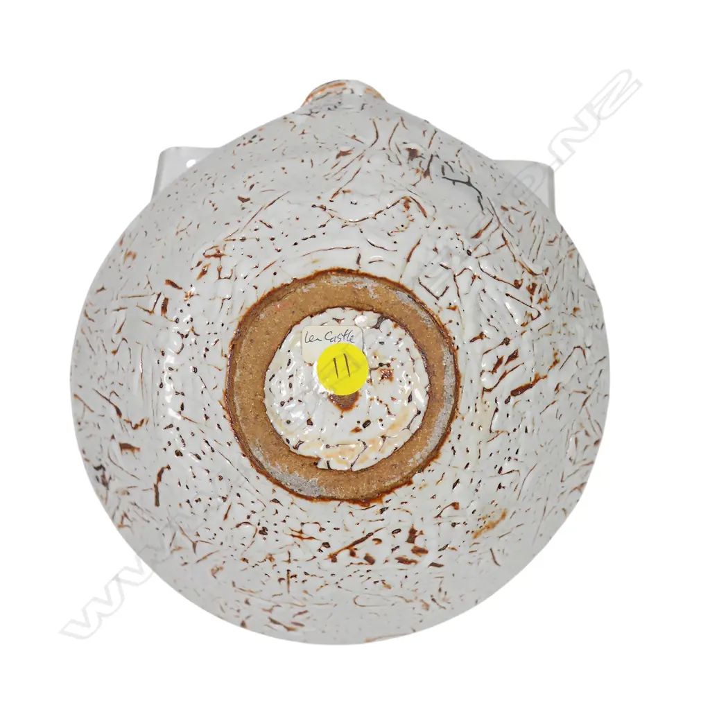 Len Castle pouring bowl, Image 1++