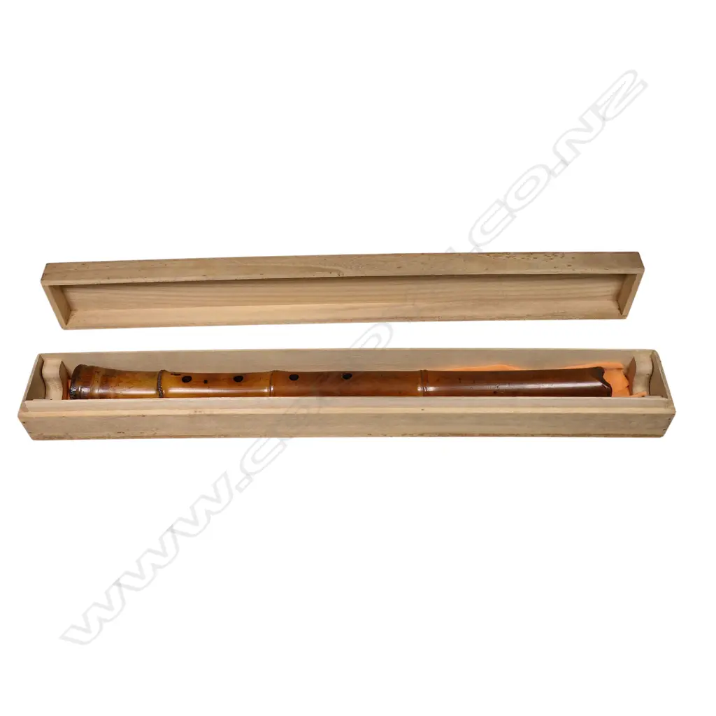 A 19thC Japanese Edo period shakuhachi (bamboo flute), Image 1++