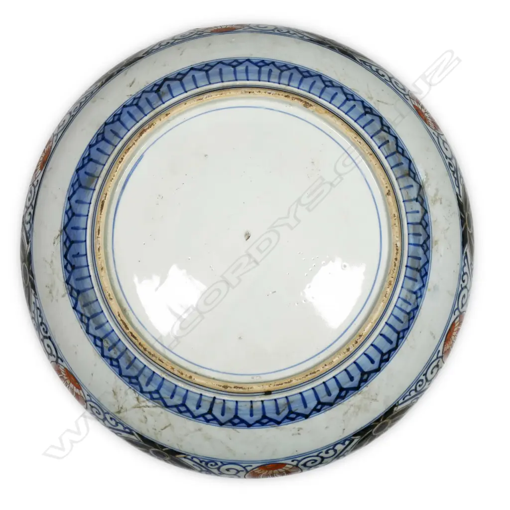 A large Japanese early 20thC quality Imari wide bowl, Image 1++