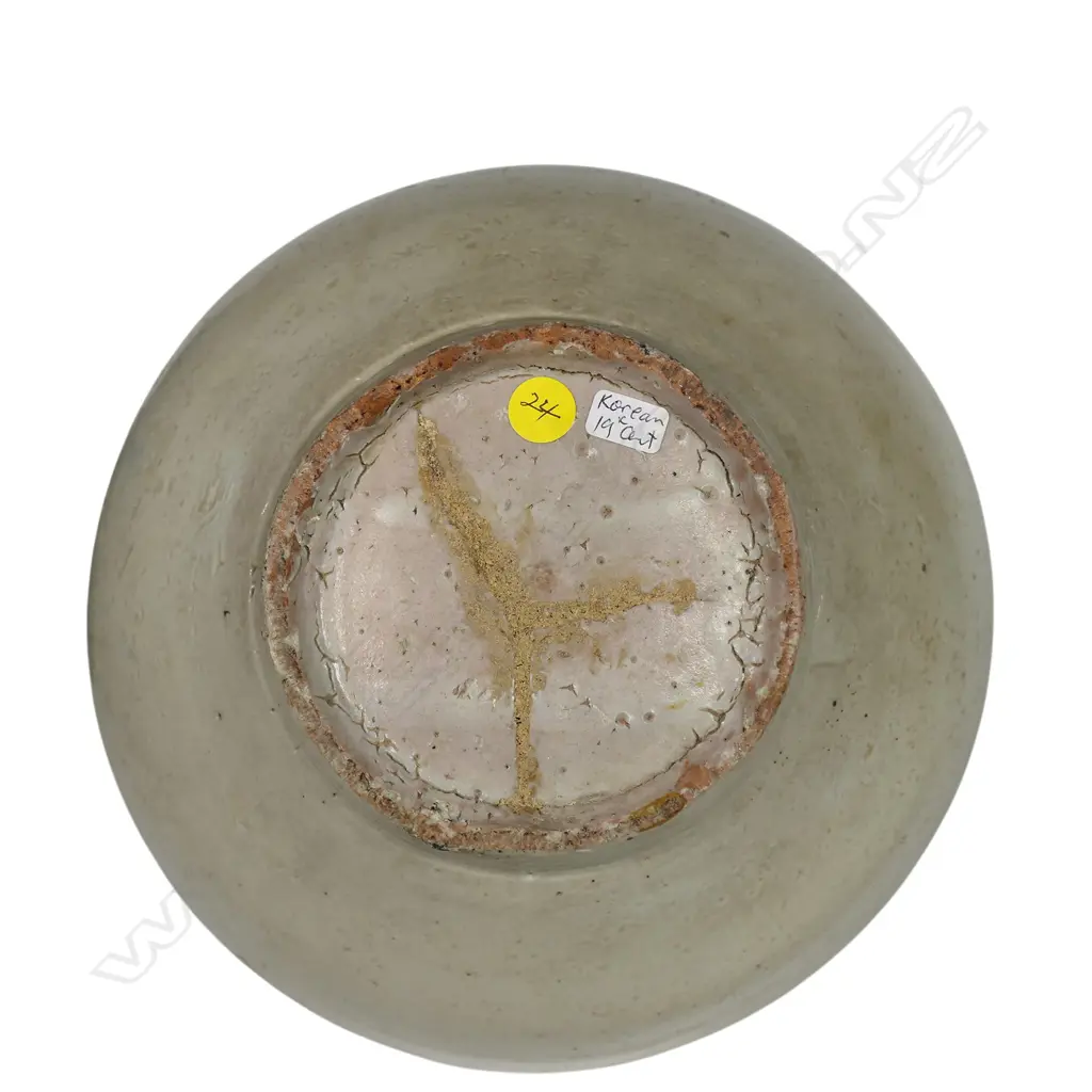 Large Korean wide mouthed jar, Image 1++