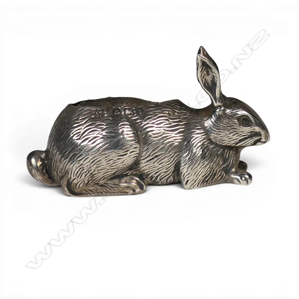 A rare Edwardian silver rabbit pin cushion, Image 1++