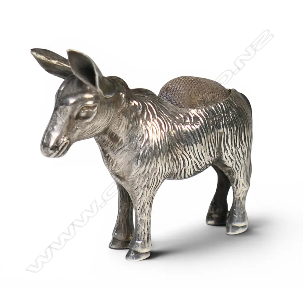 A rare Edwardian silver donkey pincushion, Image 1++