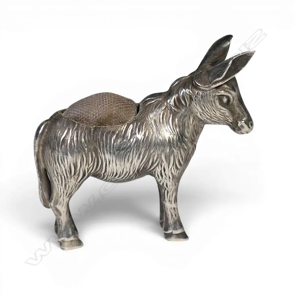 A rare Edwardian silver donkey pincushion, Image 1++