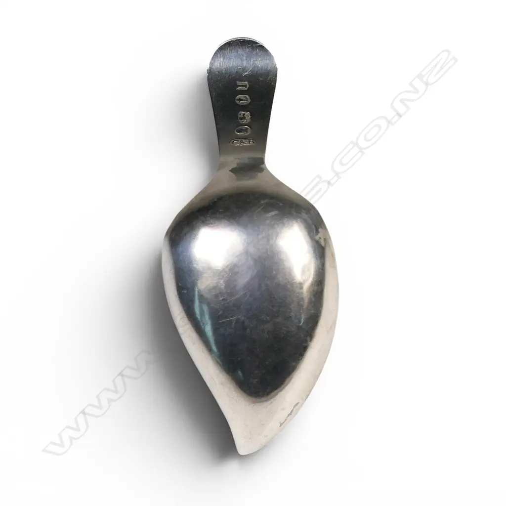 A George III silver leaf caddy spoon, Image 1++