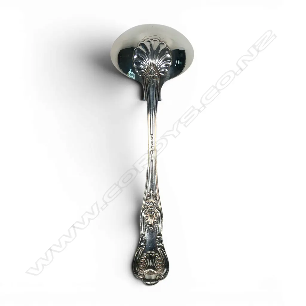 A Victorian silver King's pattern sauce ladle, Image 1++