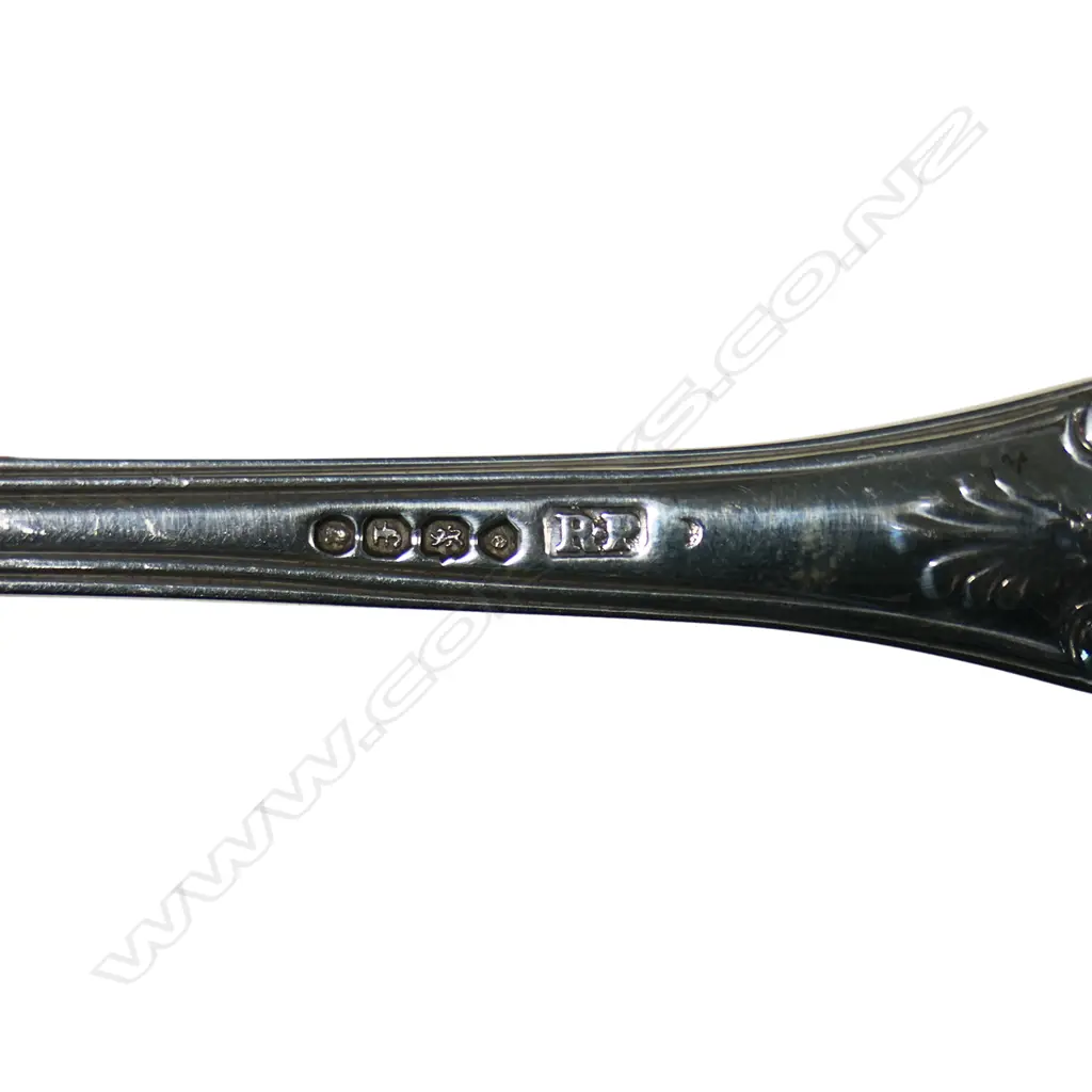 A George IV silver King's pattern sauce ladle, Image 1++
