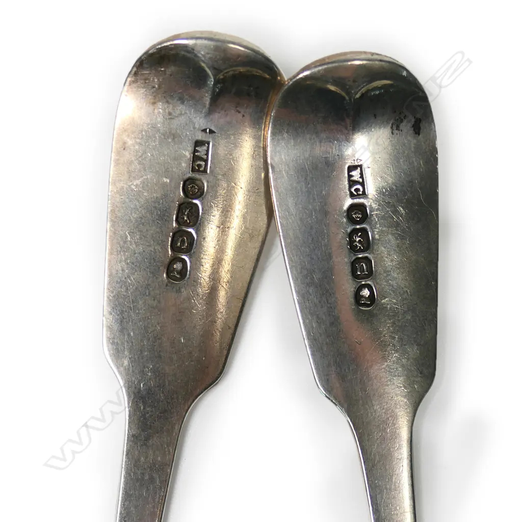 A pair of George IV silver fiddle pattern sauce ladles, Image 1++