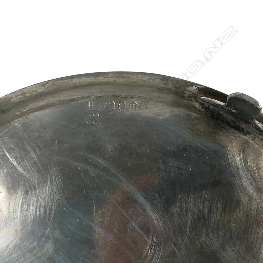 A George III silver tea pot and stand, Image 1++