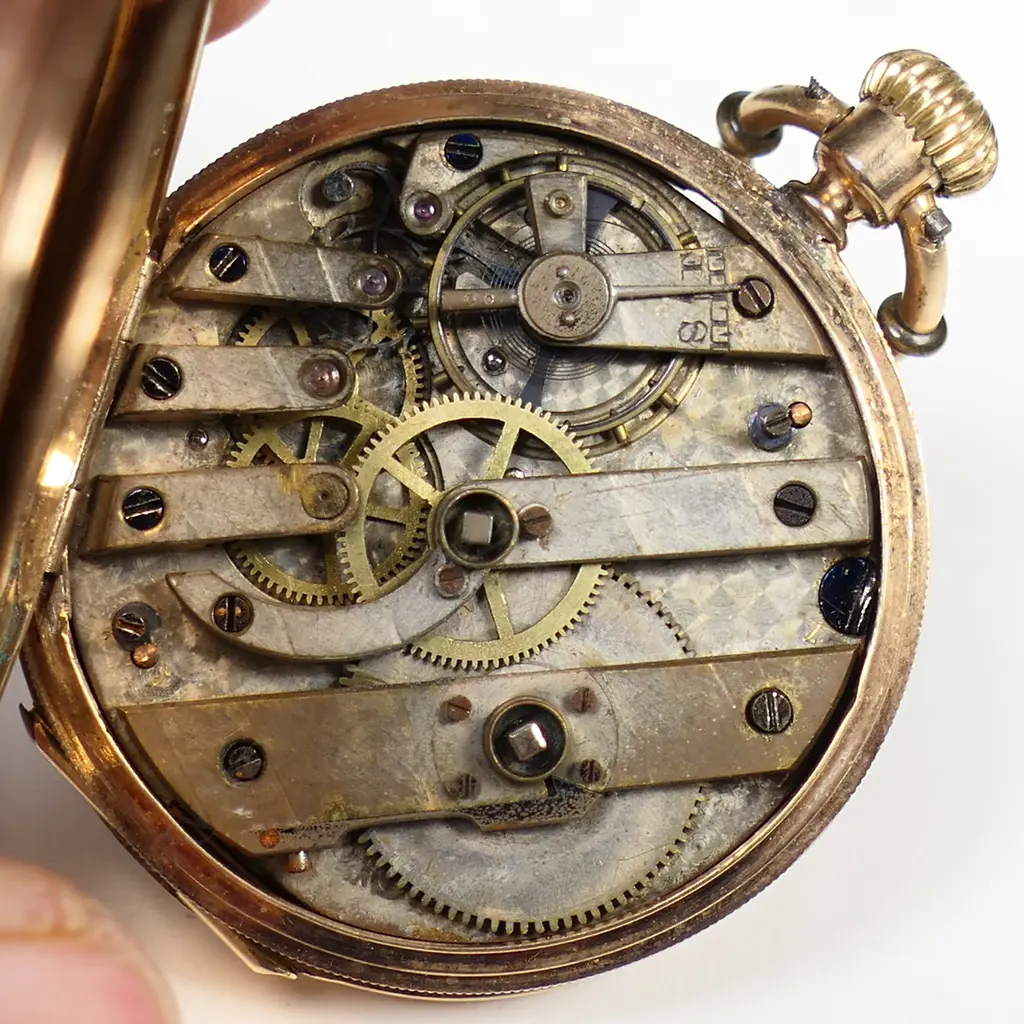 A 19thC 14ct rose gold and enamel ladies full hunter pocket watch, Image 1++