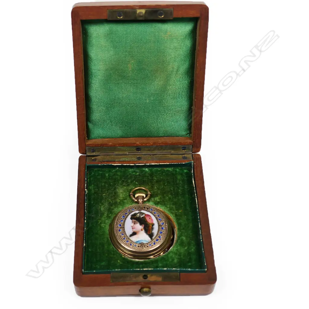 A 19thC 14ct rose gold and enamel ladies full hunter pocket watch, Image 1++