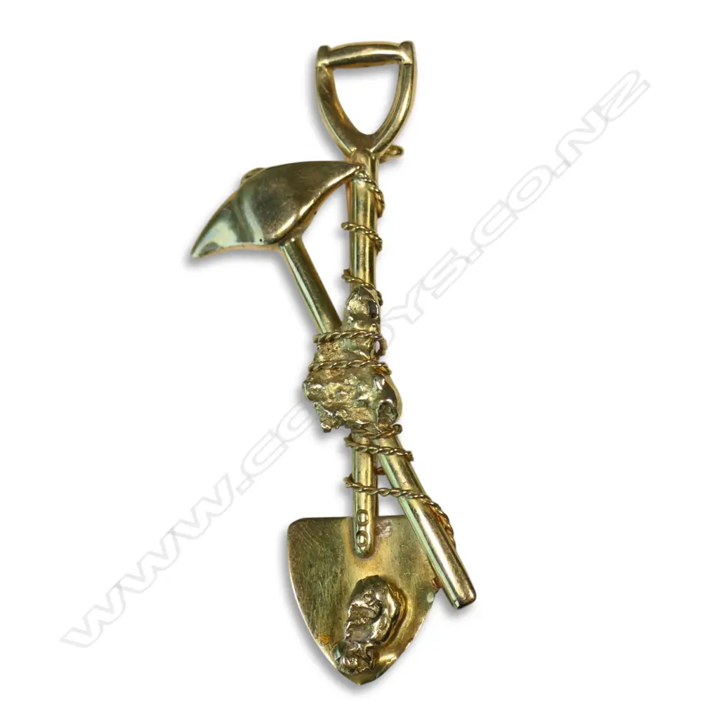 A c.1900 18ct gold mining themed brooch, Image 1++