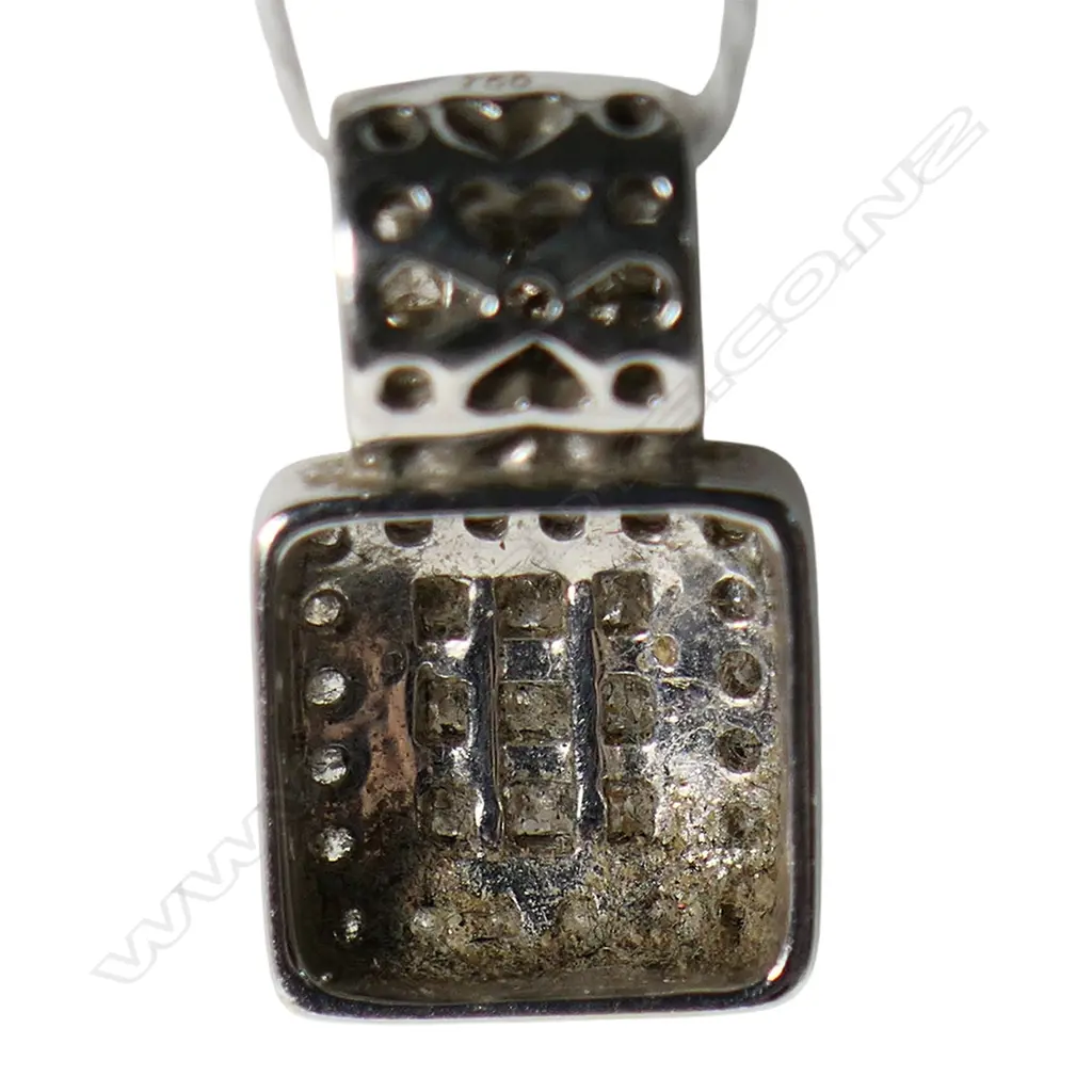 An 18ct white gold and diamond pendant, Image 1++