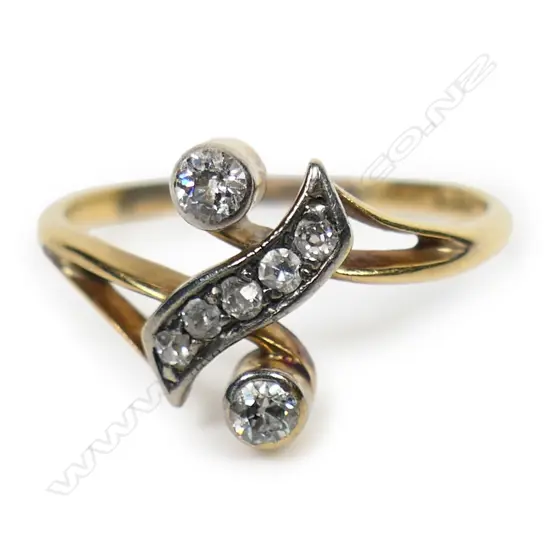 An Art Deco 18ct yellow gold and diamond ring,