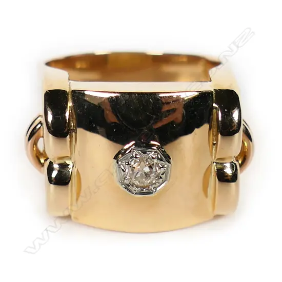 A substantial 18ct gold and diamond dress ring,