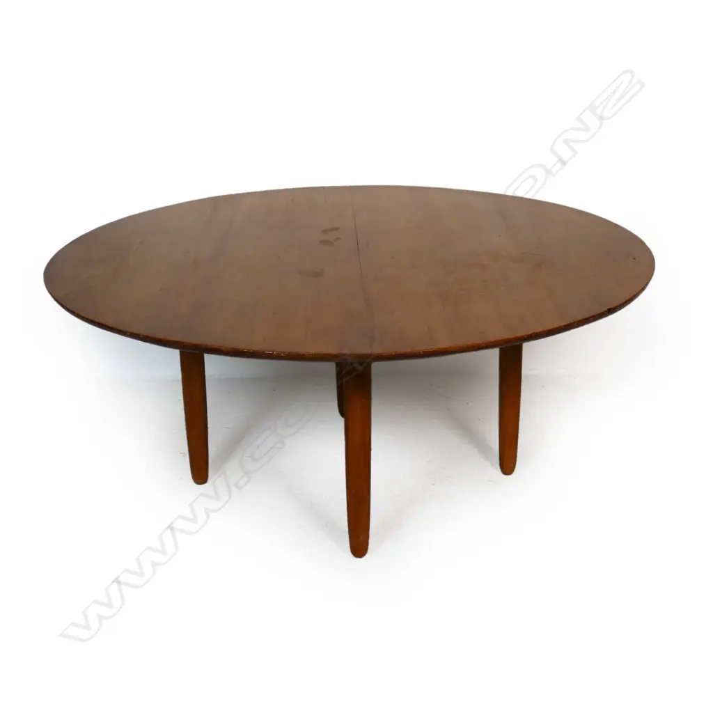 An Ernst Plischke designed rimu coffee table, Image 1++