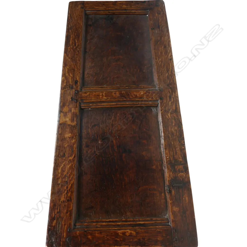 A small Georgian oak coffer, Image 1++